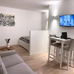 Zentrales City View Studio-Apartment